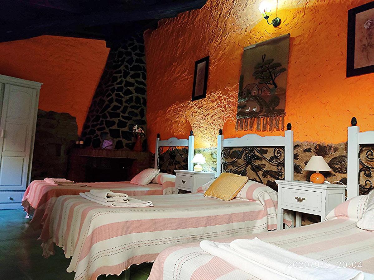 Hostal La Casa del Marqués Logrosán Exterior foto